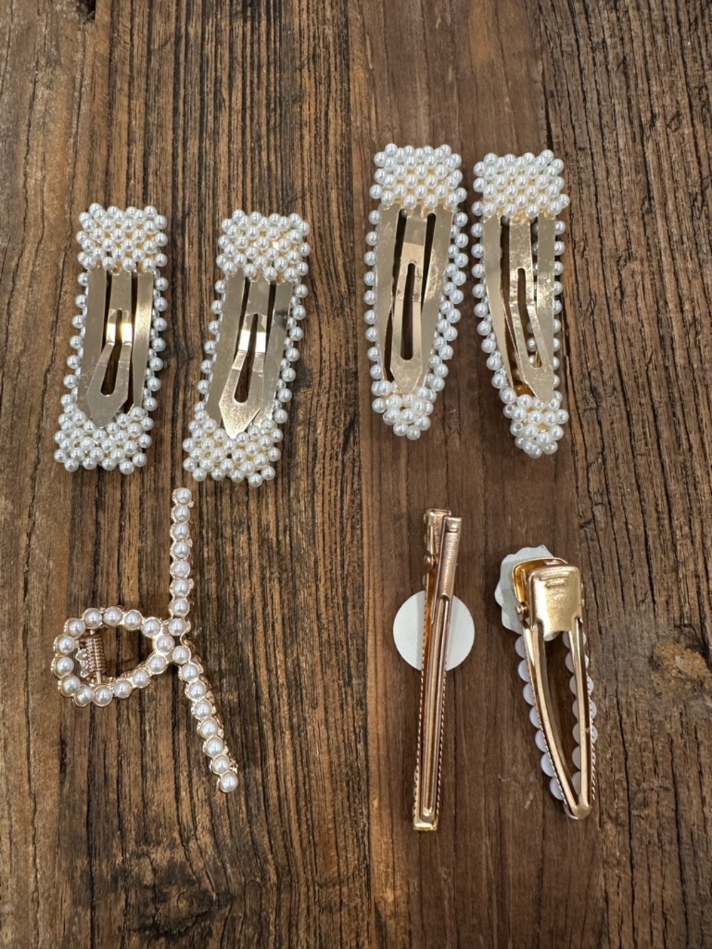 Pearl Accent Hair Clip Set - Classic White - Picture 5 of 6